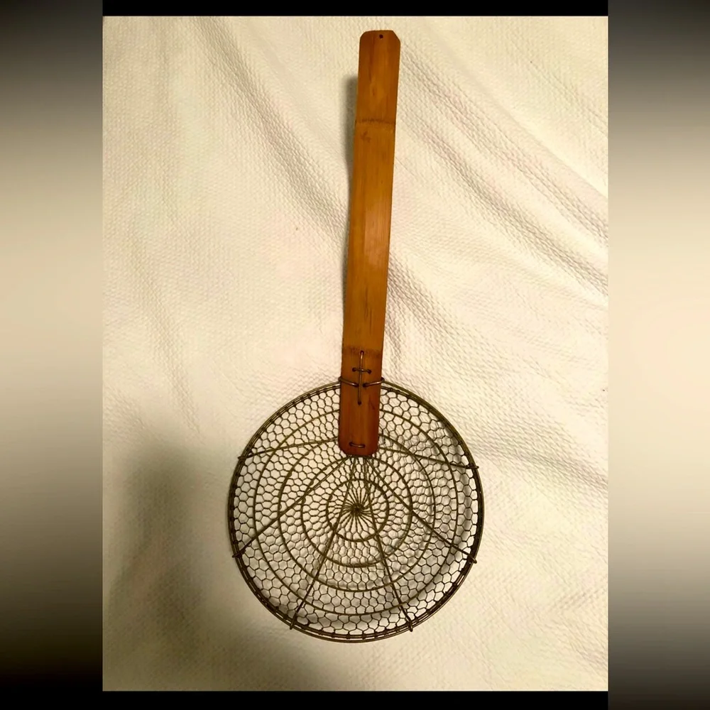 Vintage Primitive Large wire strainer skimmer bamboo wood handle Chinese cooking